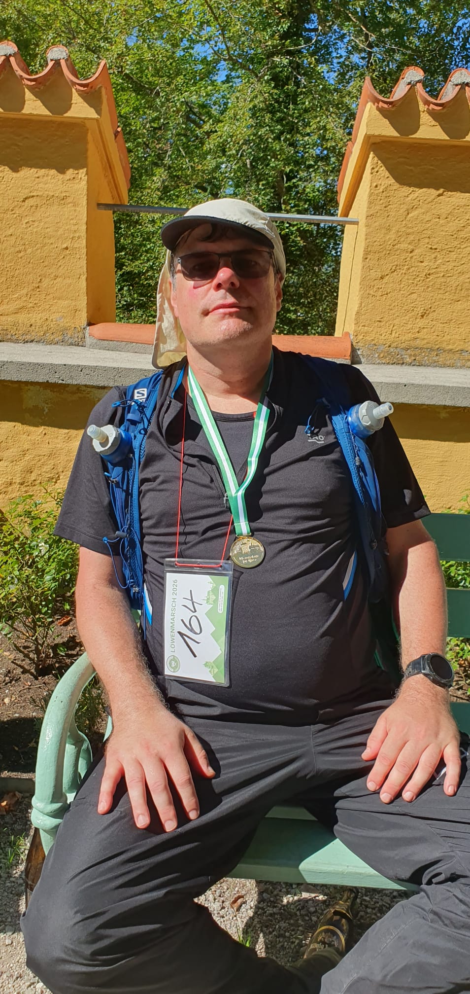 Unser Karateka Andi V. nach dem Zieleinlauf nach 100 km