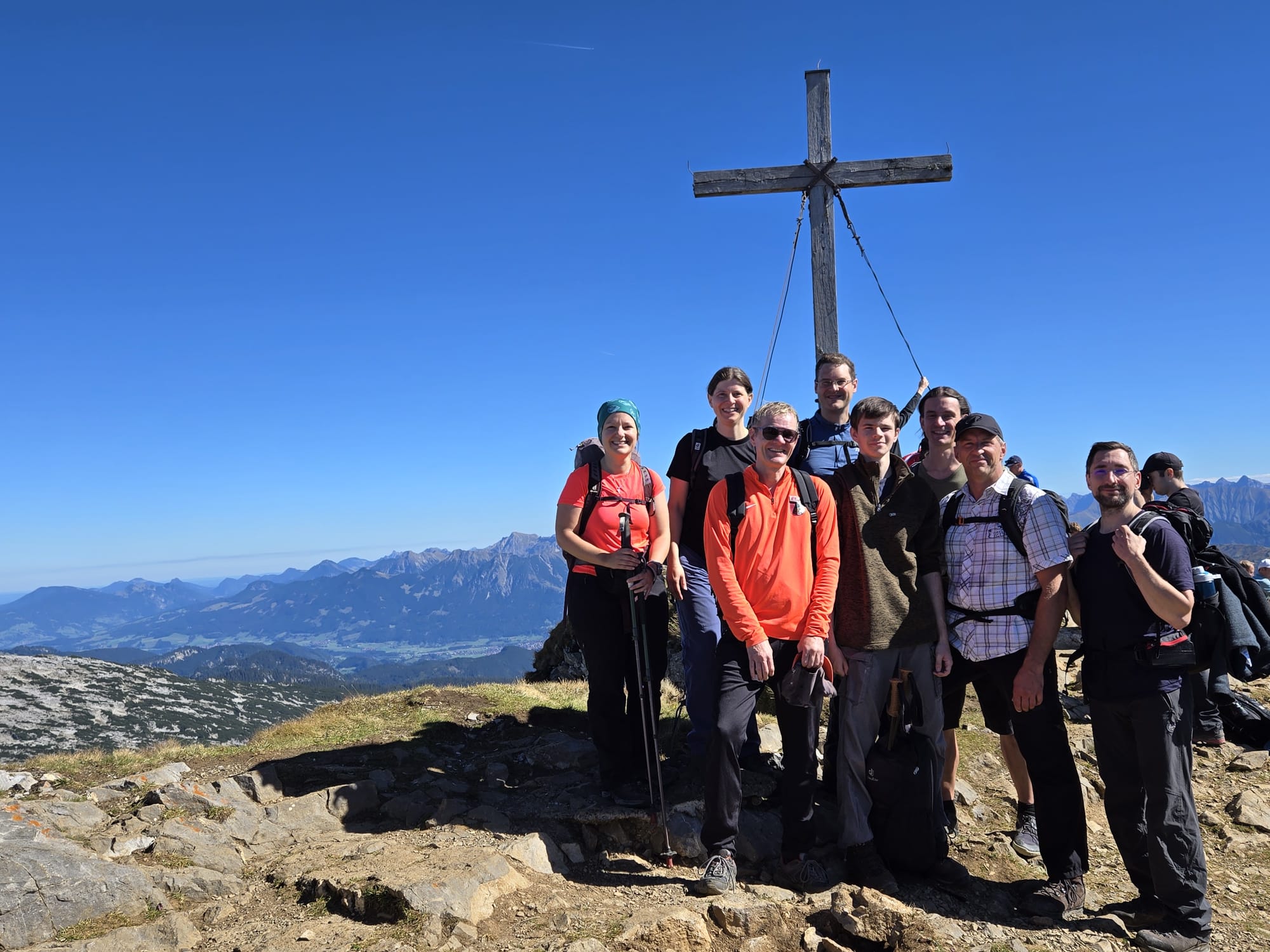 Unsere erwachsenen Karatekas auf dem Gipfel des Hohen Ifen