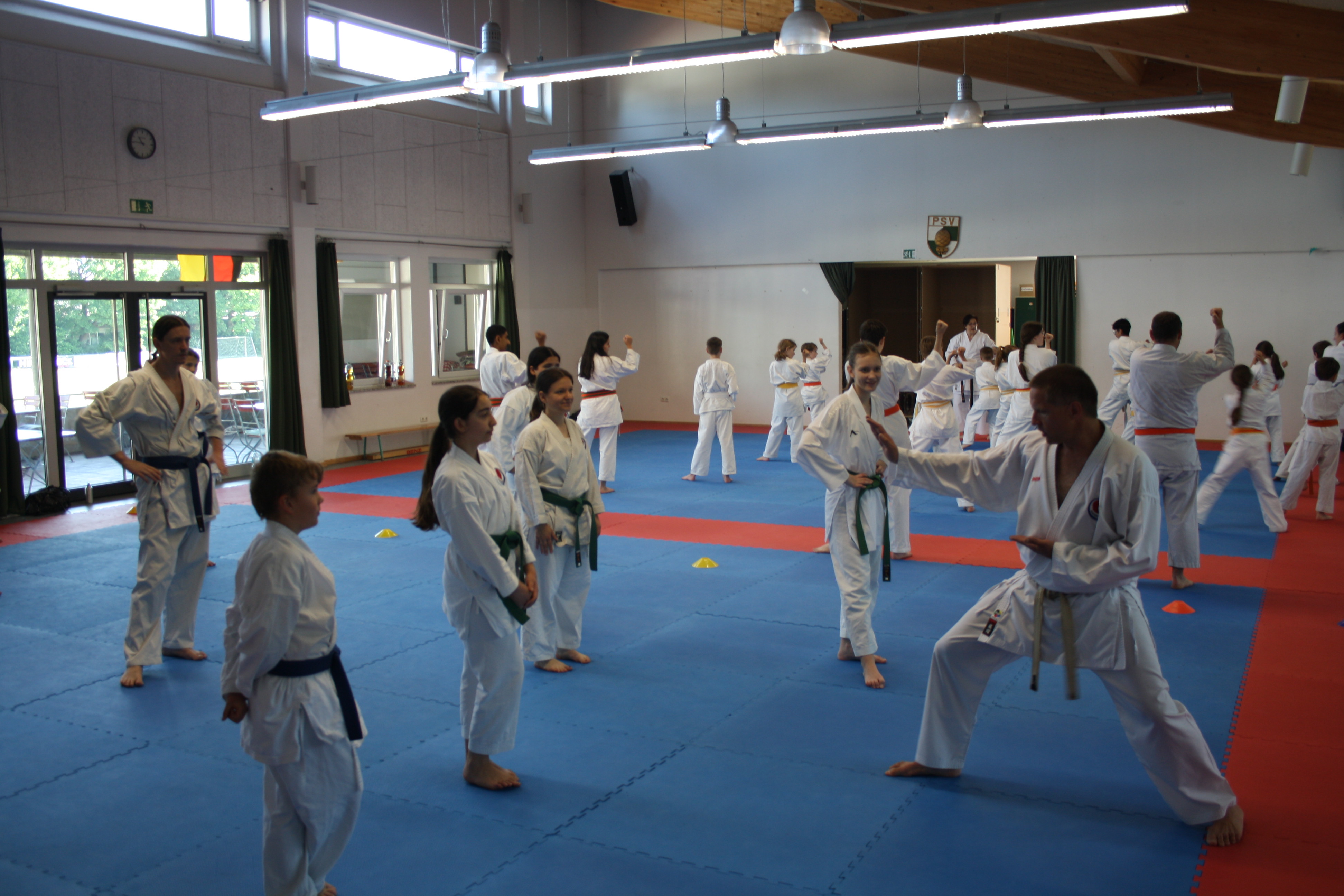 KATA-Training gemiensam mit Groß und Klein